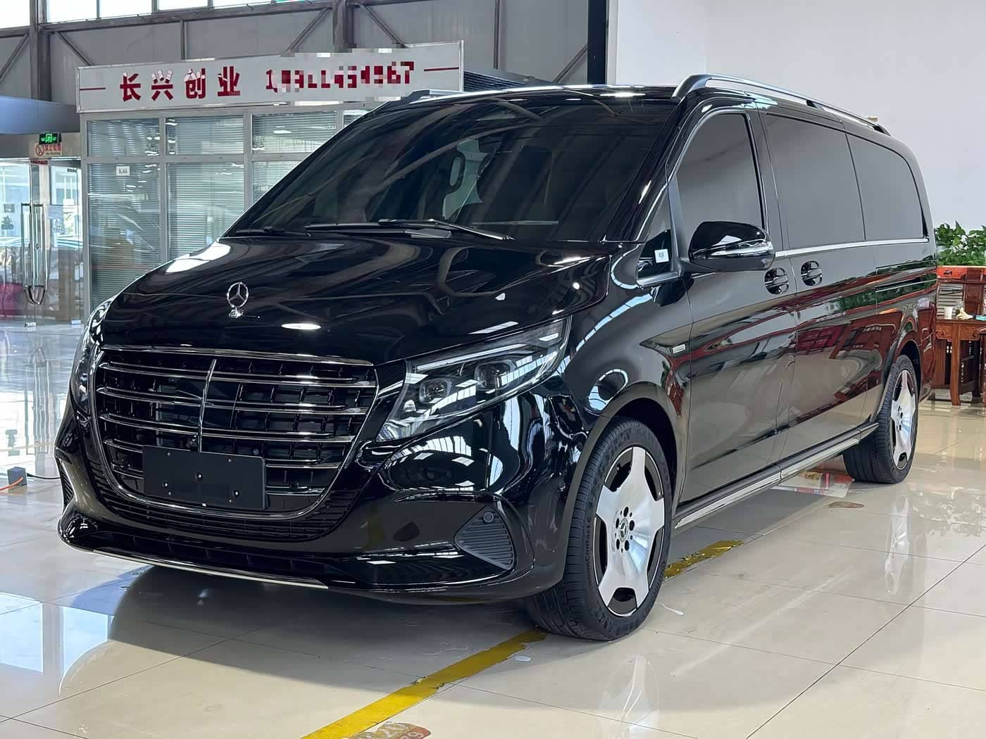 Mercedes-Benz V-Class