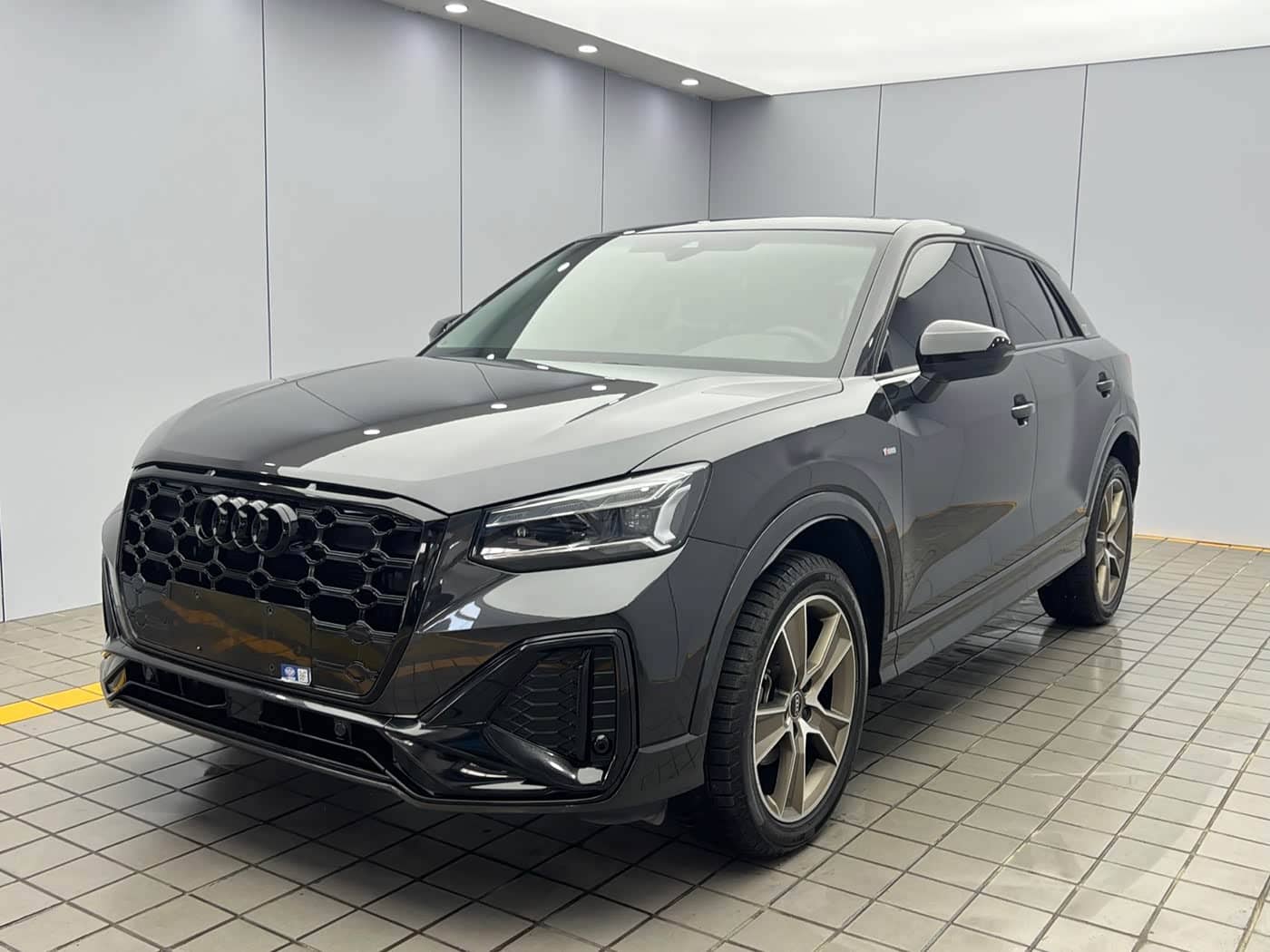 Audi Q2L