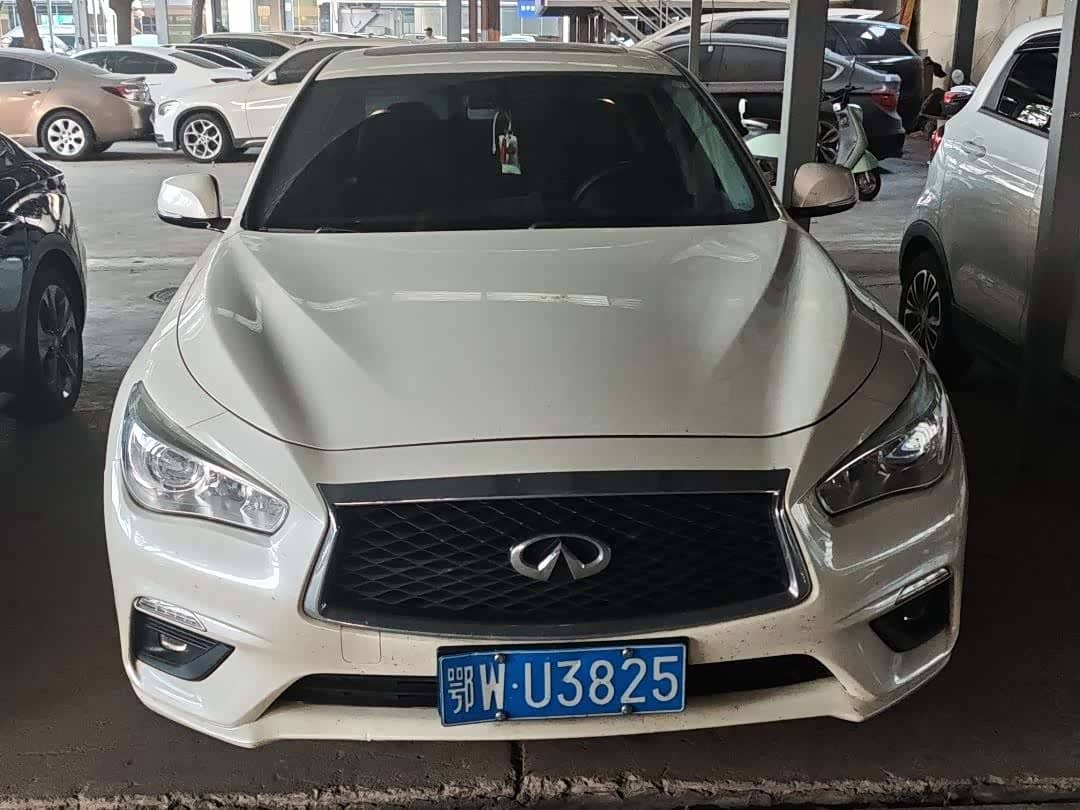 Infiniti Q50L
