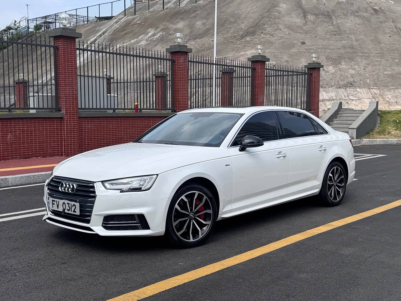 Audi A4L