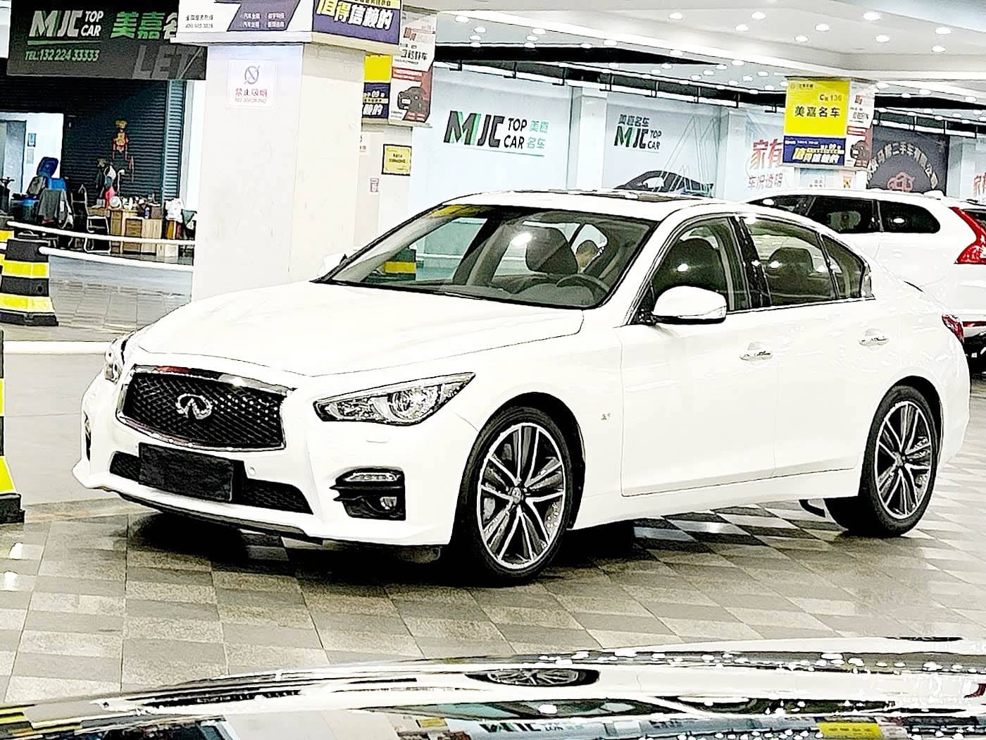 Infiniti Q50