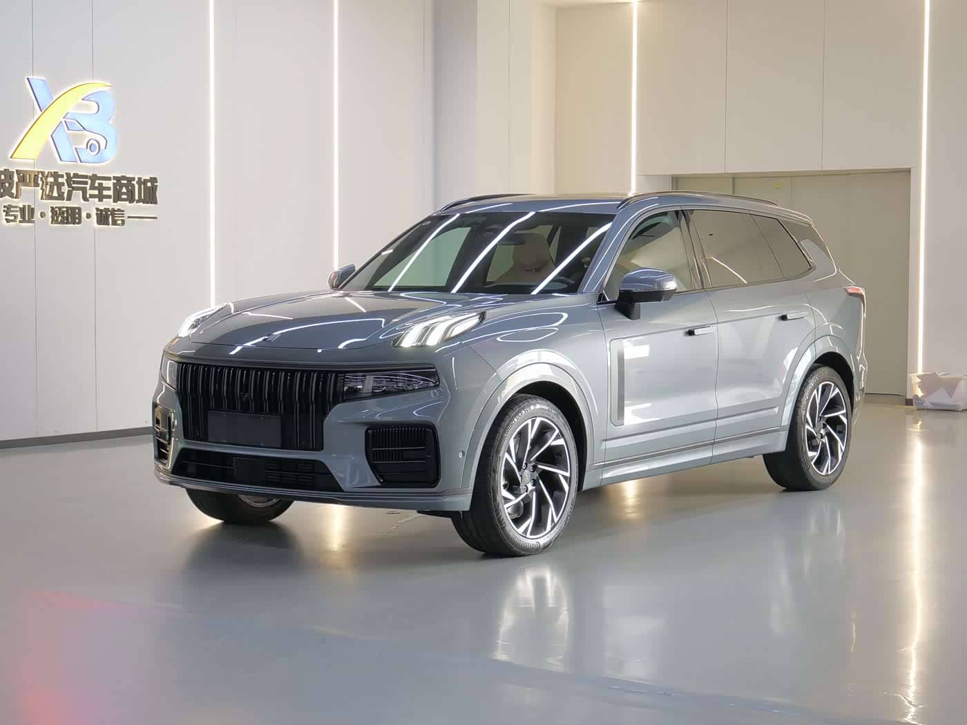 Lynk & Co 09