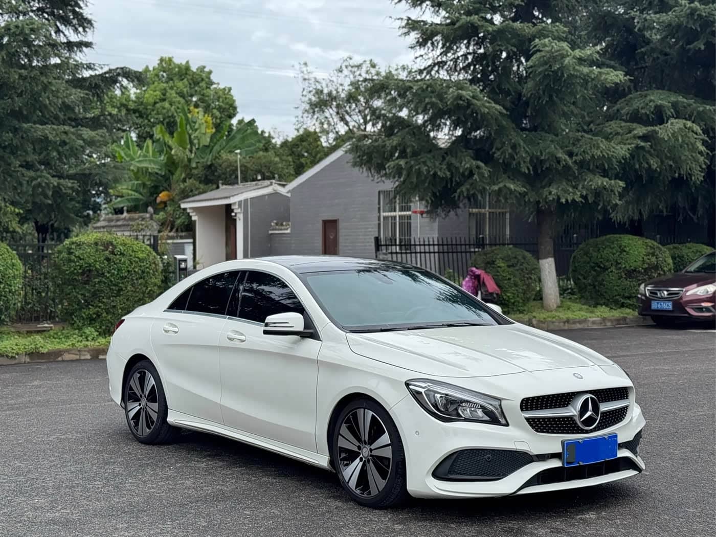 Mercedes-Benz CLA