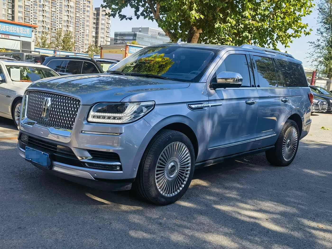 Lincoln Navigator