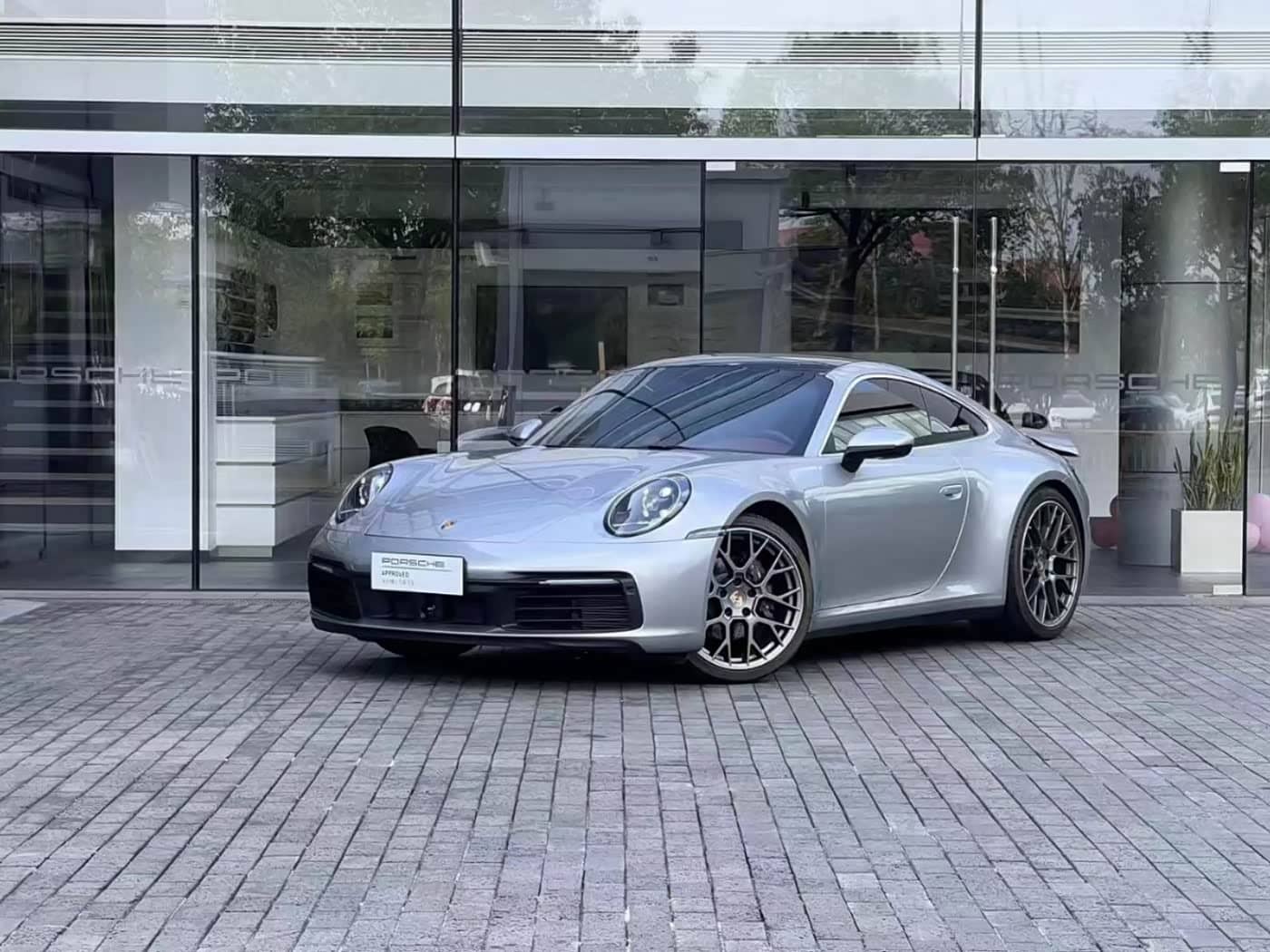 Porsche 911