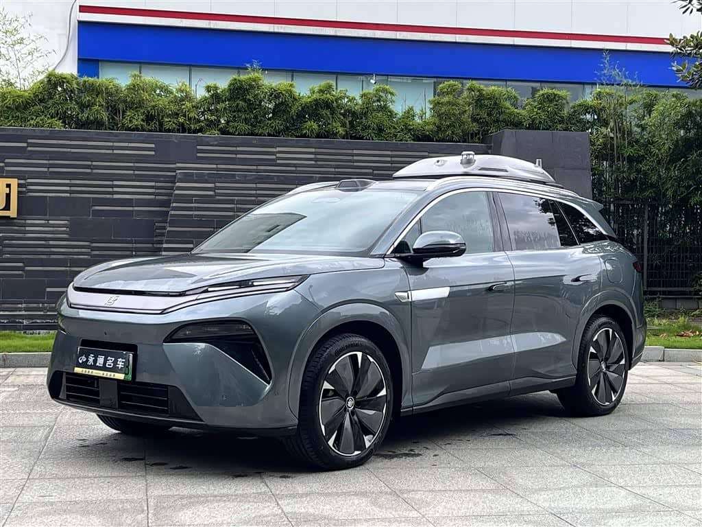 BYD Tang L