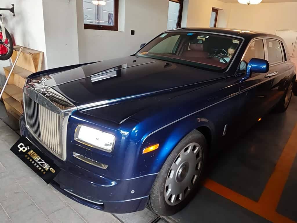 Rolls-Royce Phantom