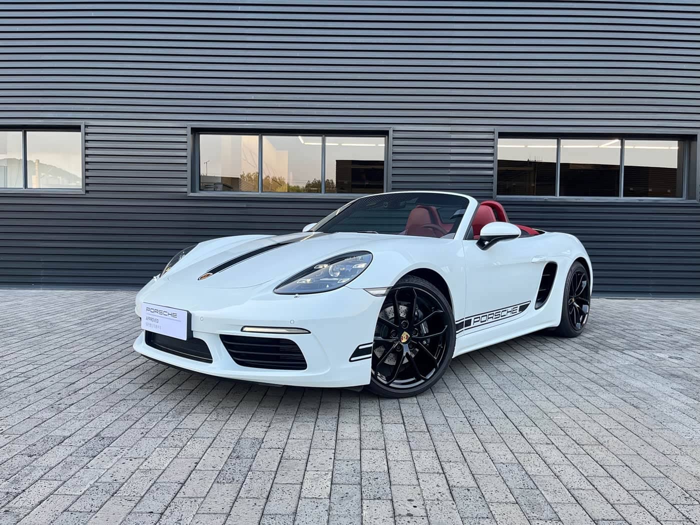 Porsche 718