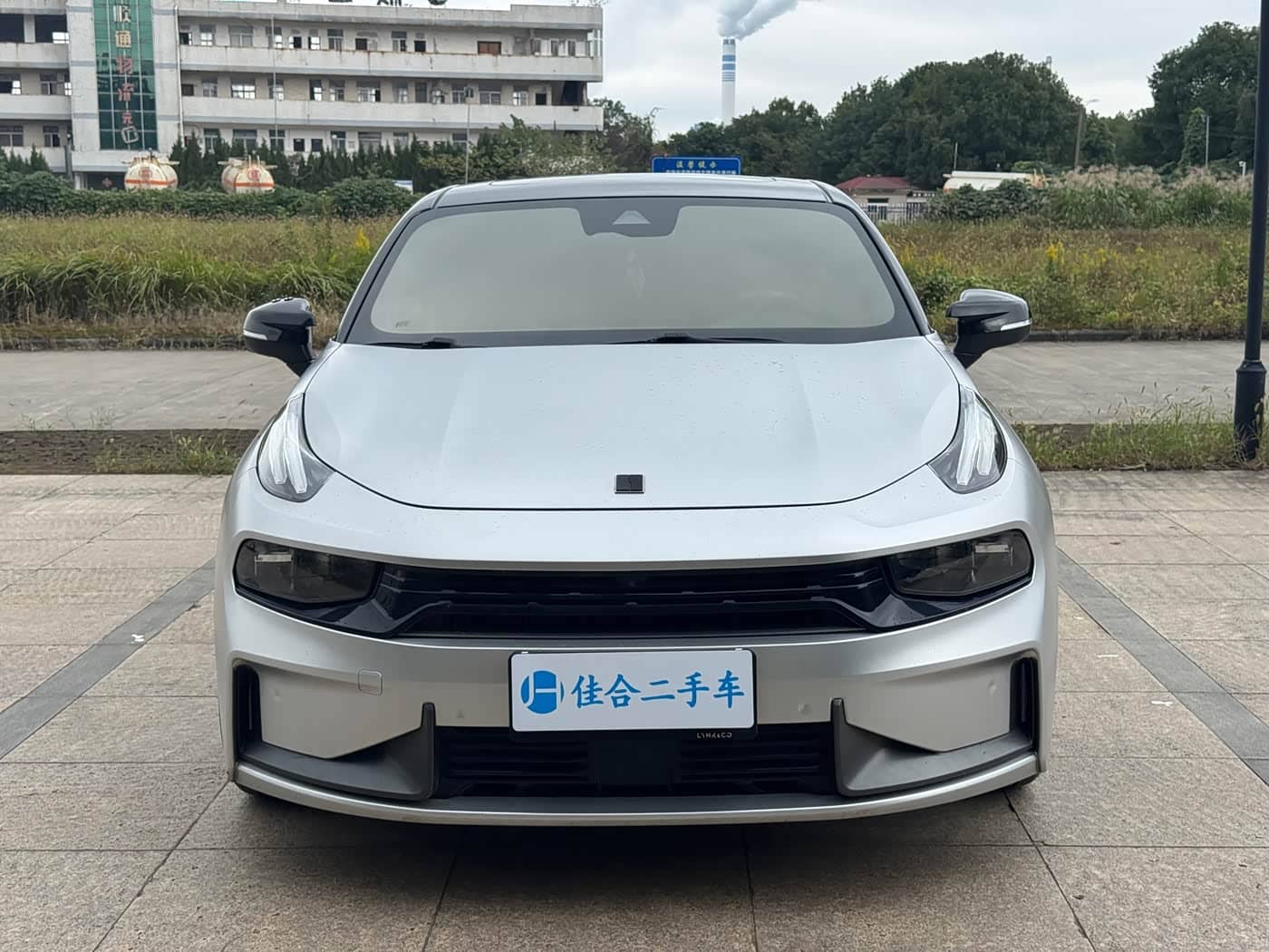 Lynk & Co 03