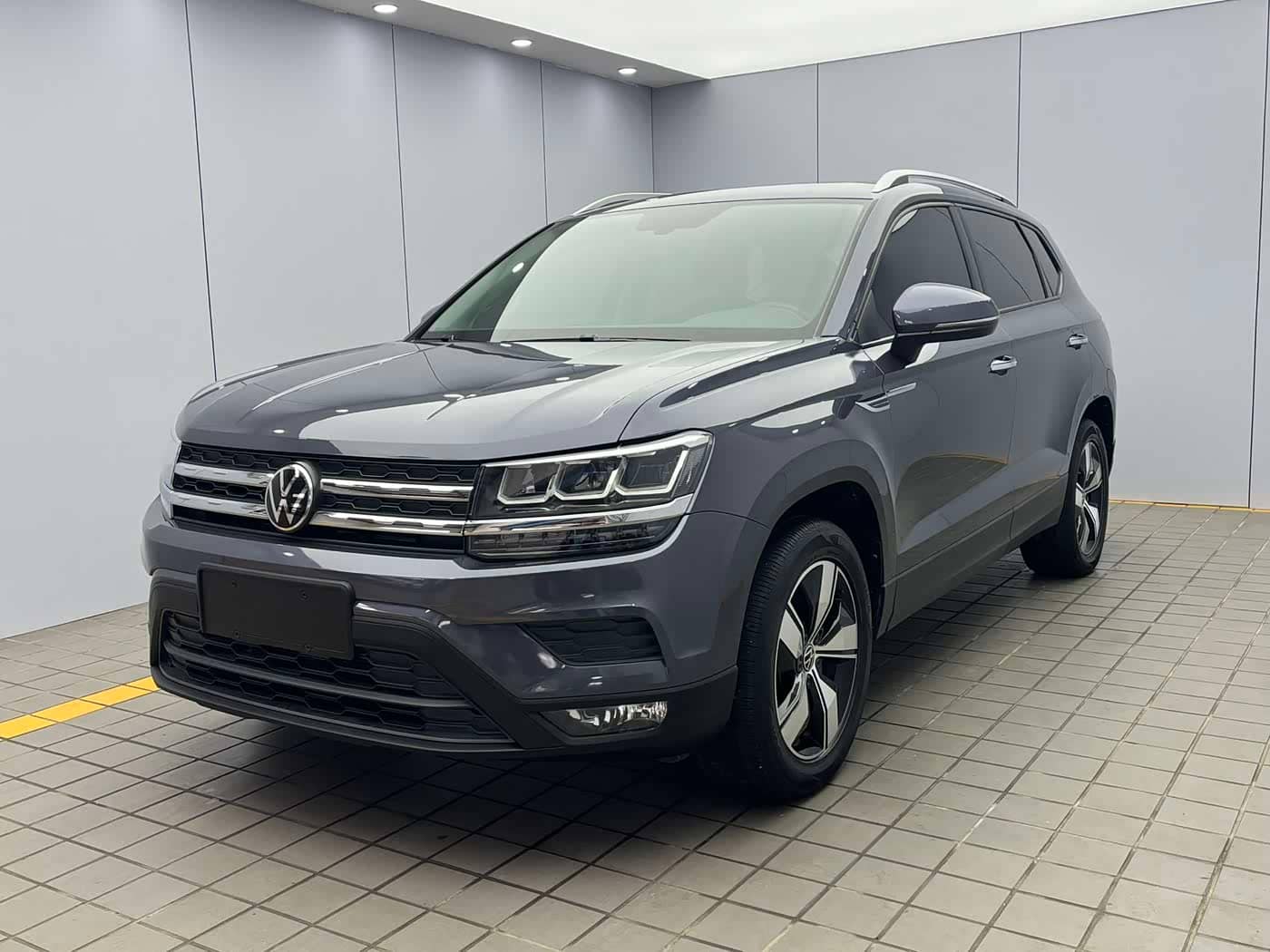 Volkswagen Tharu
