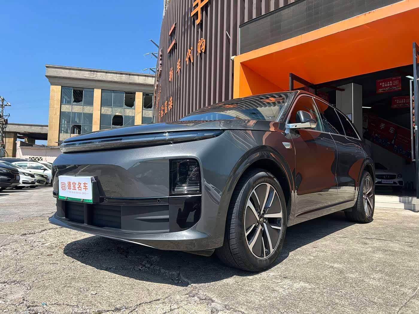 Li Auto L6