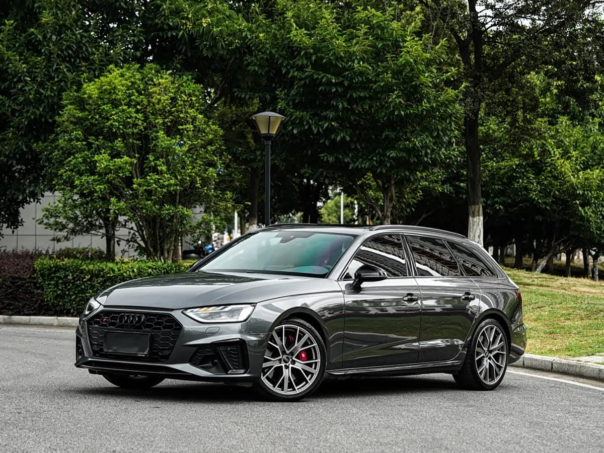 Audi S4