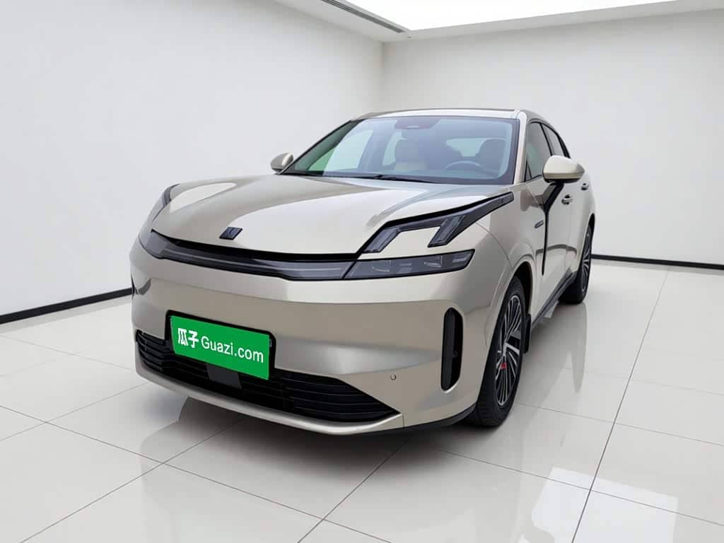 Lynk & Co 08 EM-P