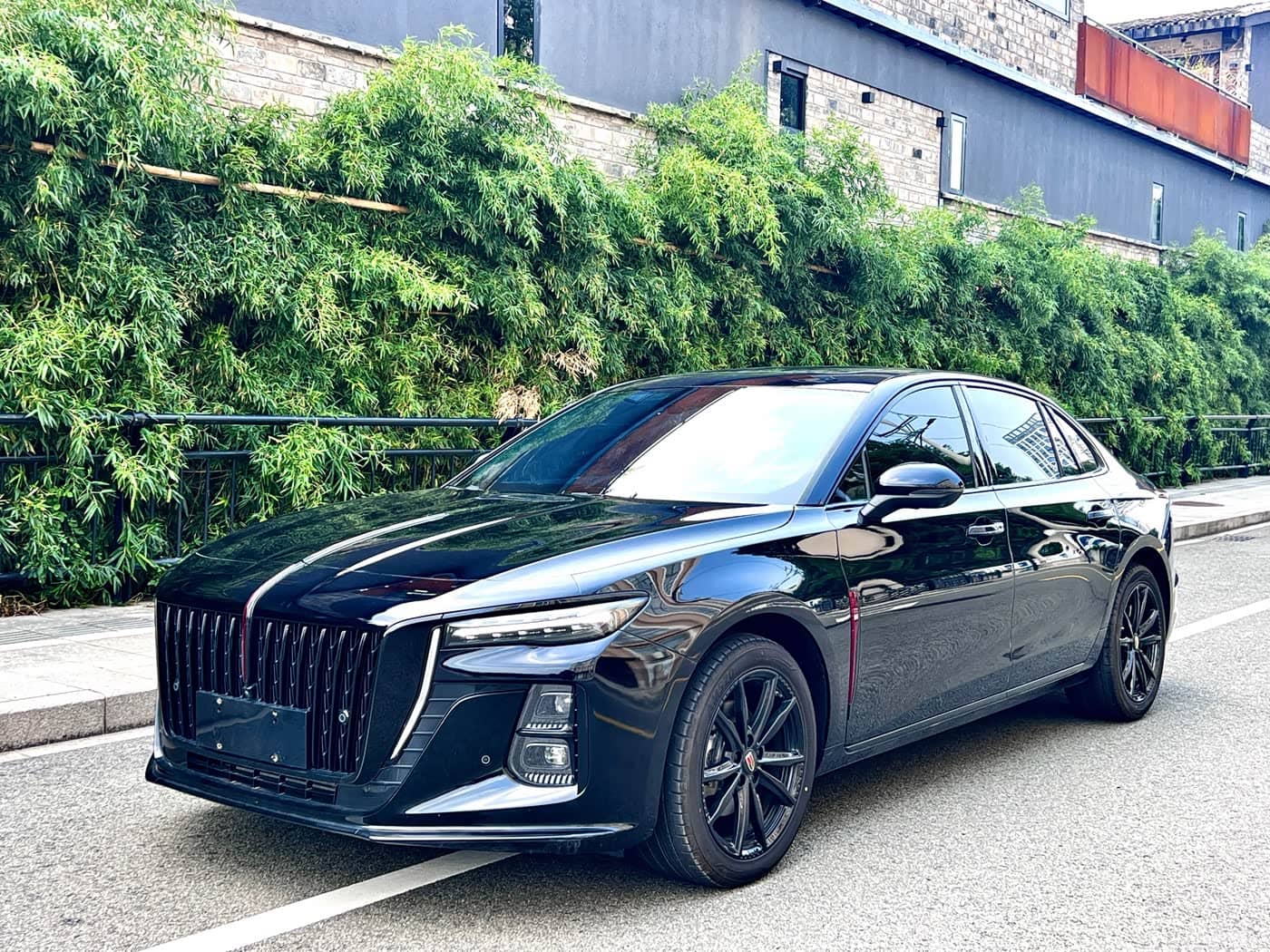 Hongqi H5