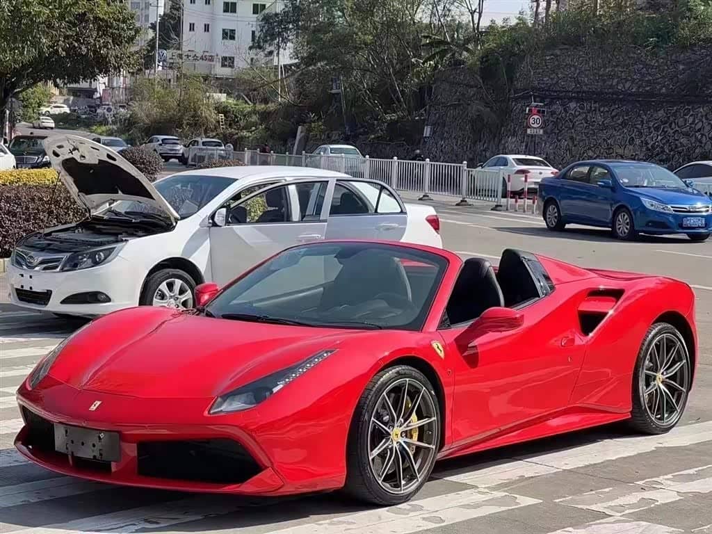 Ferrari 488