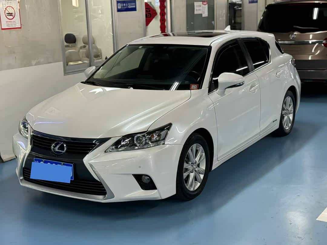 Lexus CT