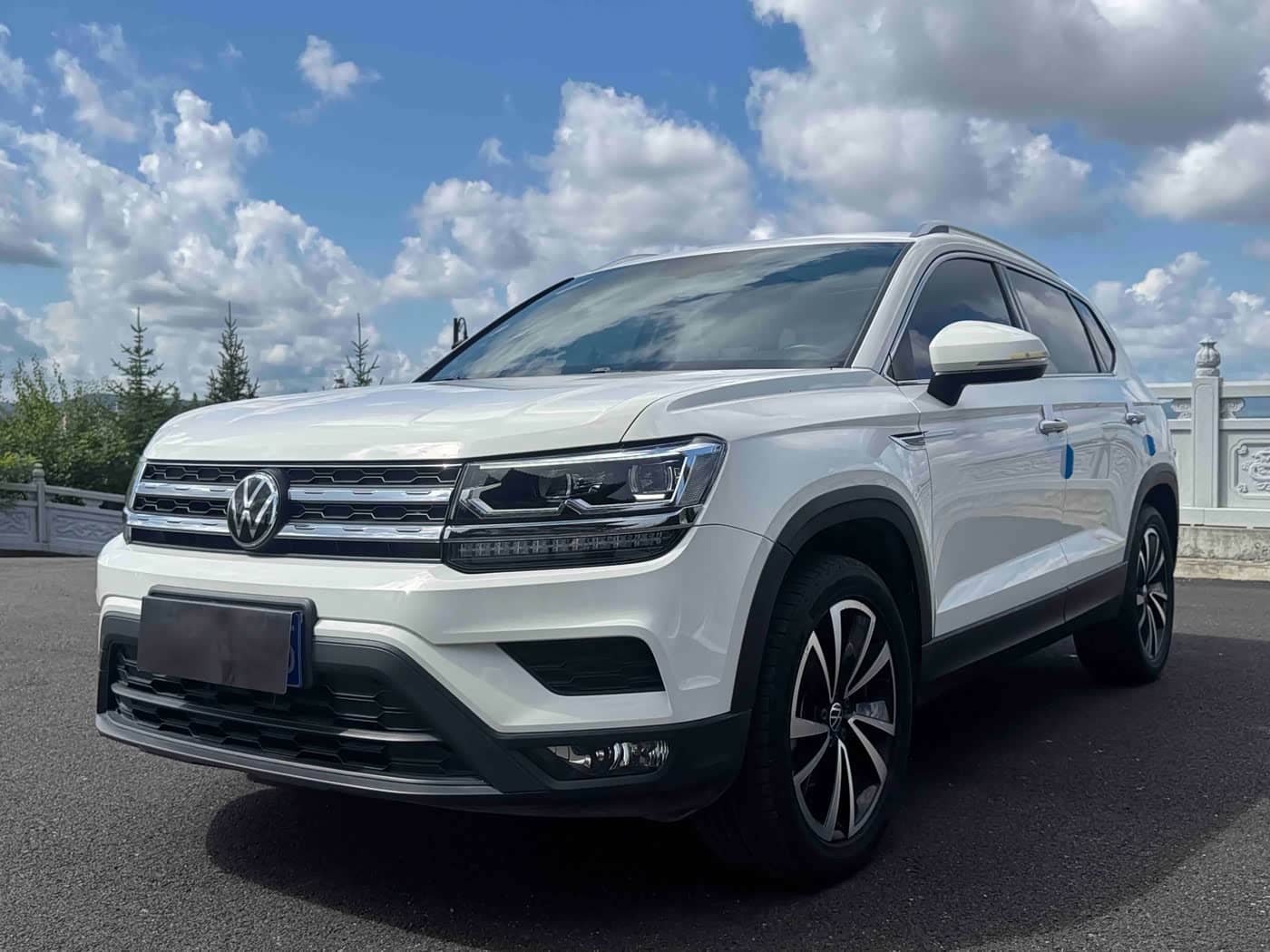 Volkswagen Tharu
