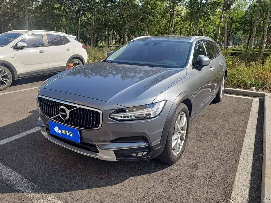 Volvo V90
