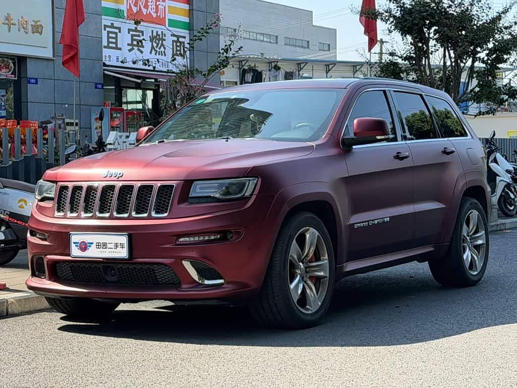 Jeep Grand Cherokee SRT