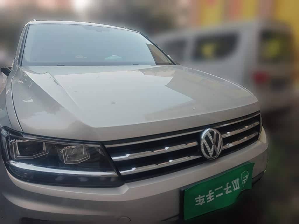 Volkswagen Tiguan L