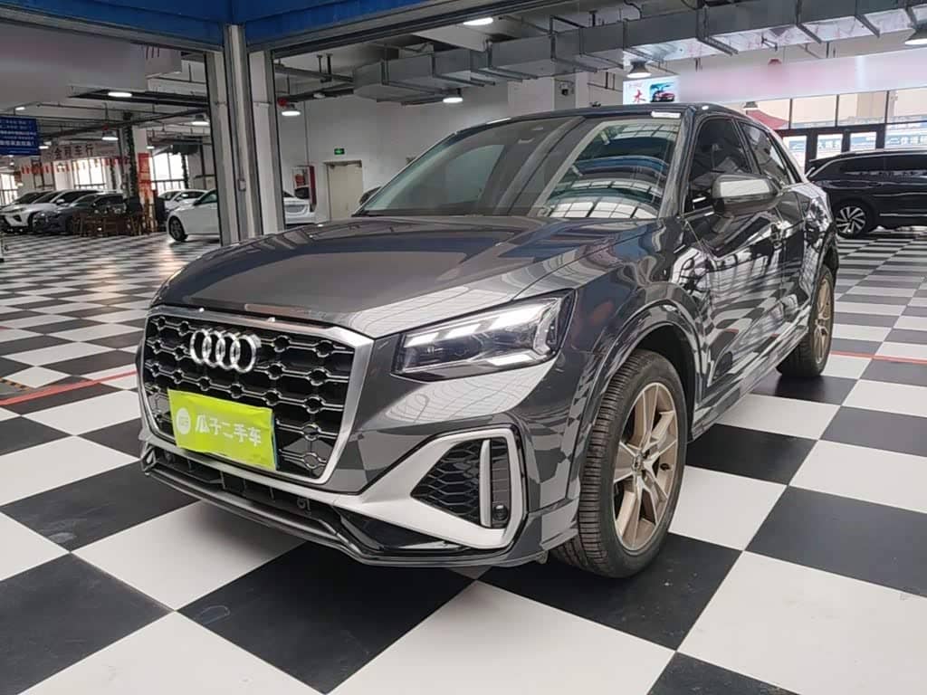 Audi Q2L