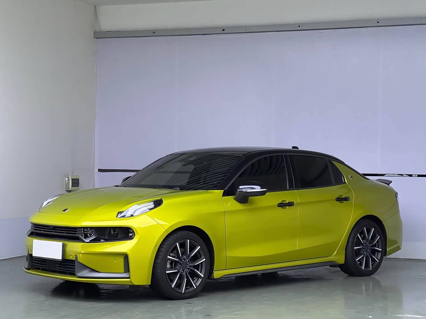 Lynk & Co 03