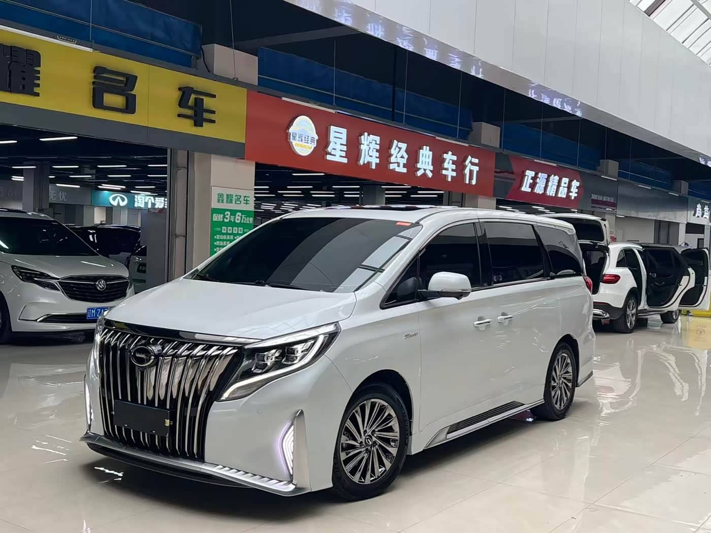 GAC Trumpchi Trumpchi M8