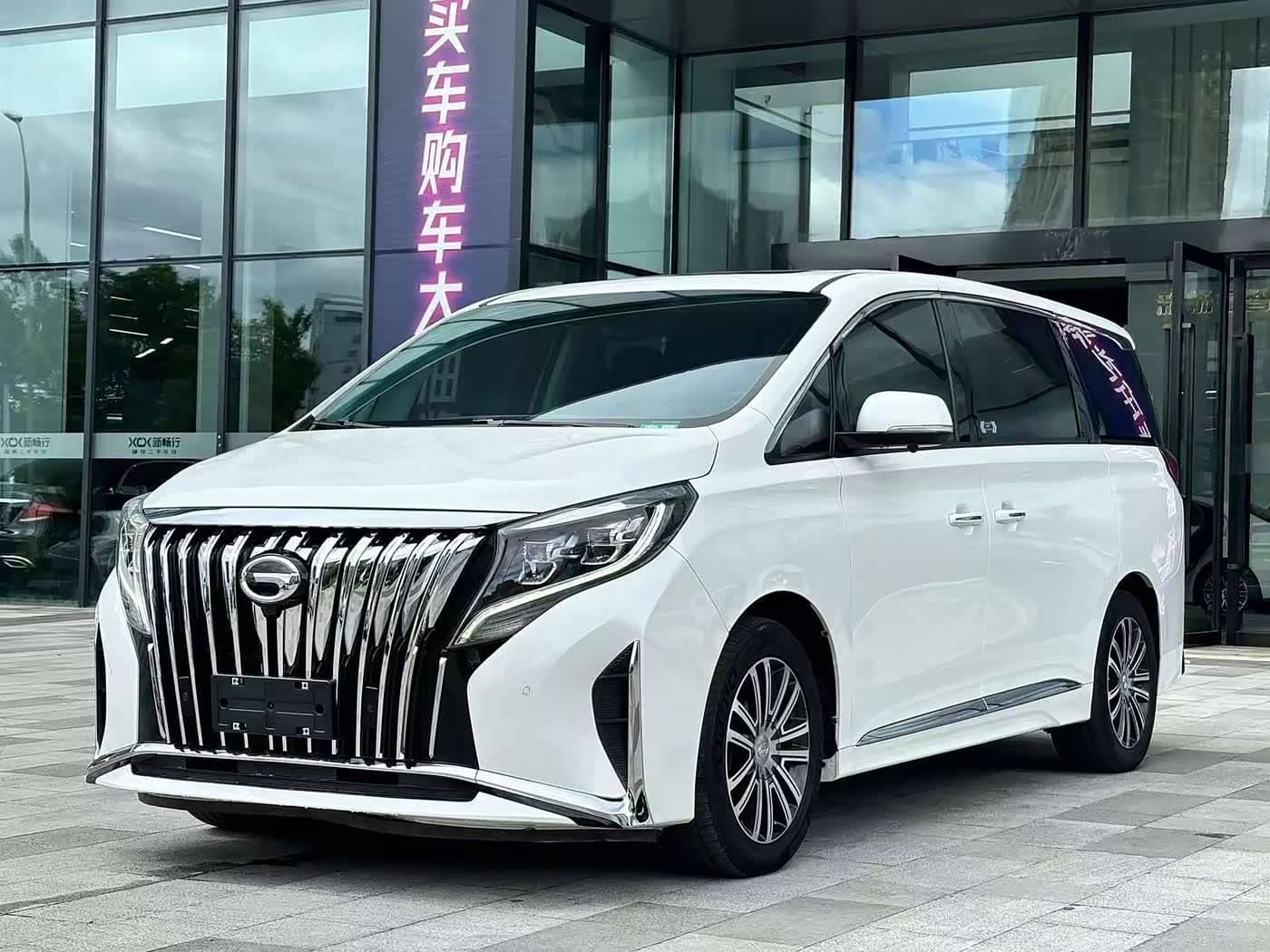 GAC Trumpchi Trumpchi M8