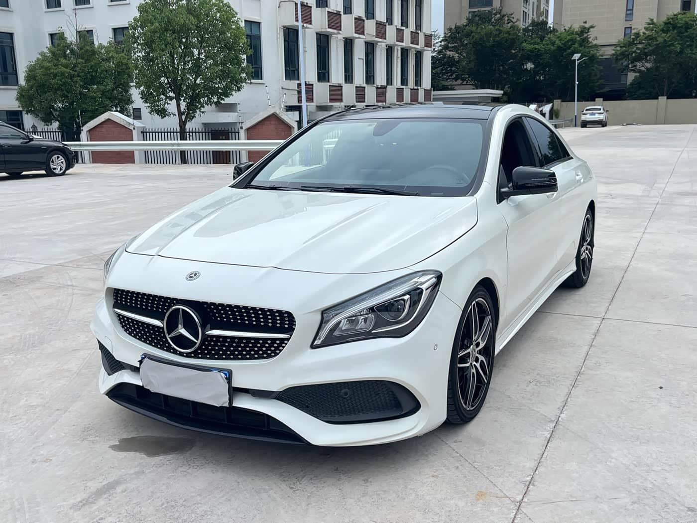 Mercedes-Benz CLA