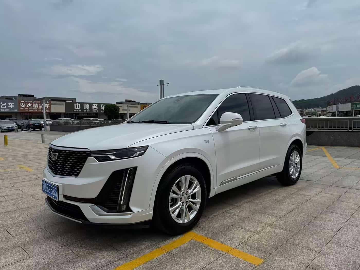 Cadillac XT6