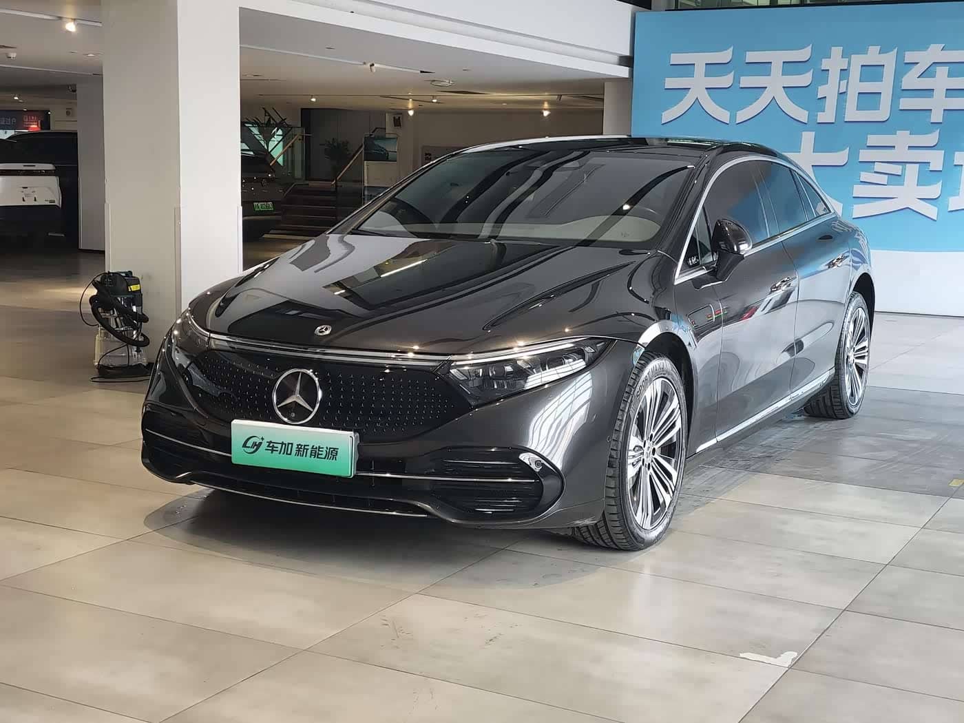 Mercedes-Benz EQS