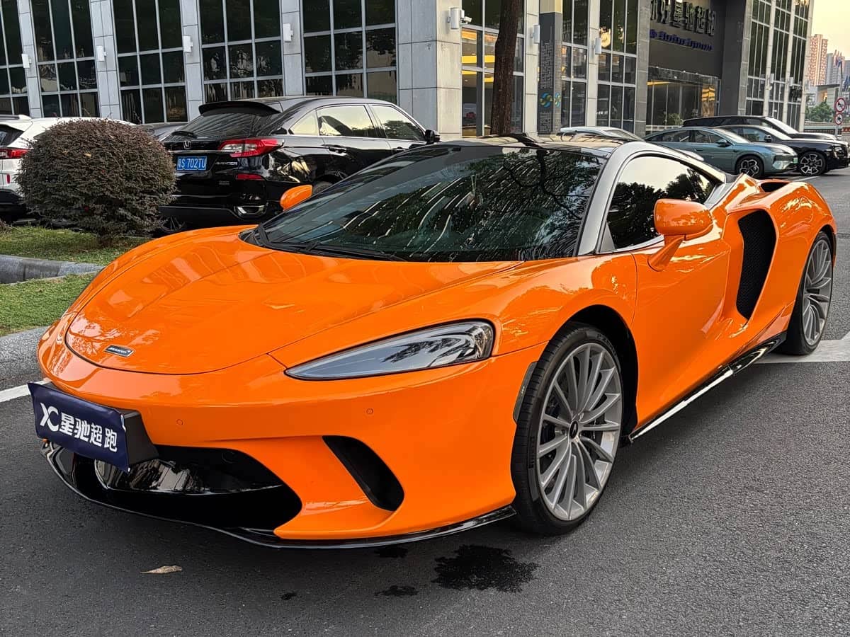 McLaren GT