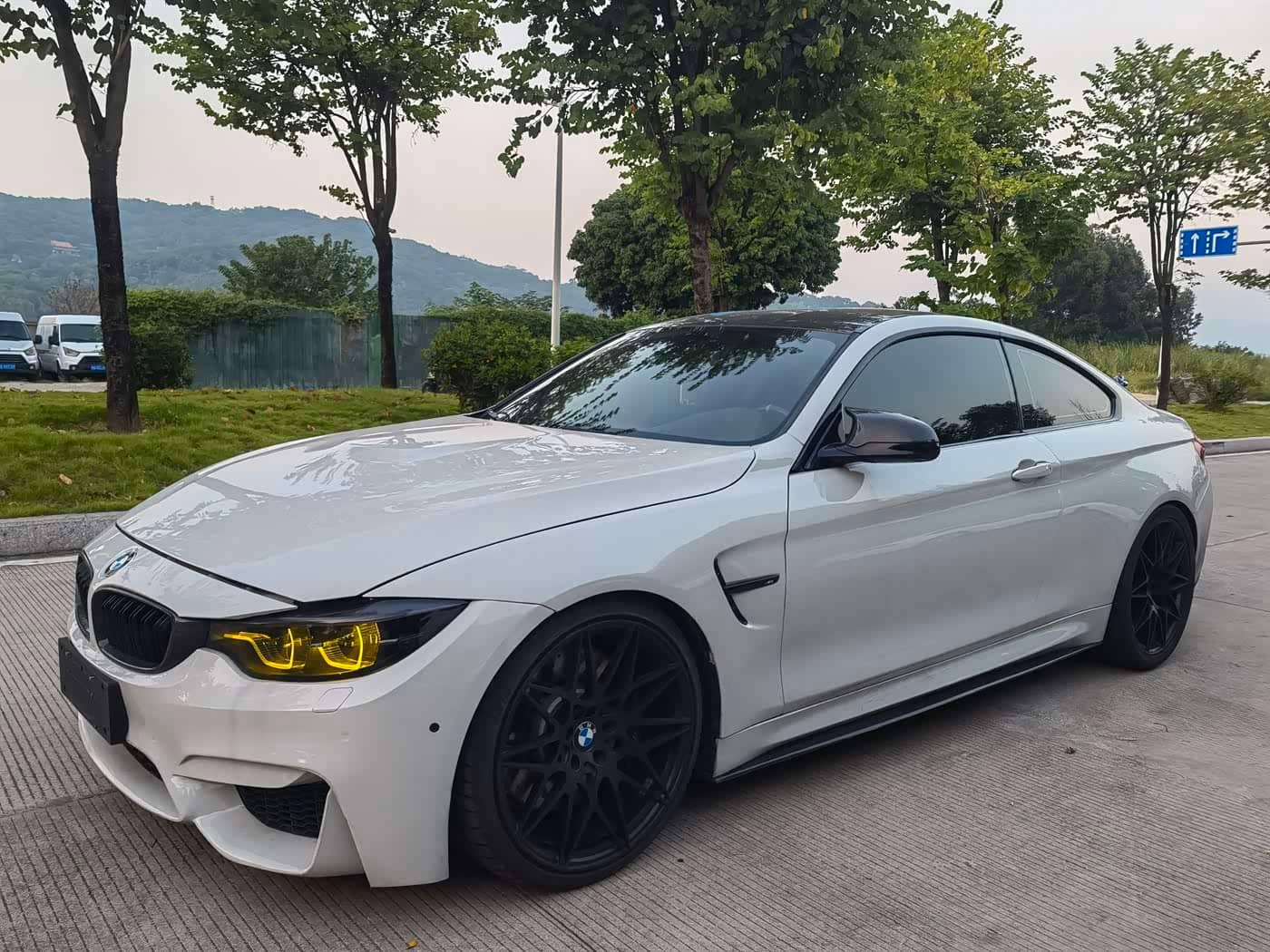 BMW M4