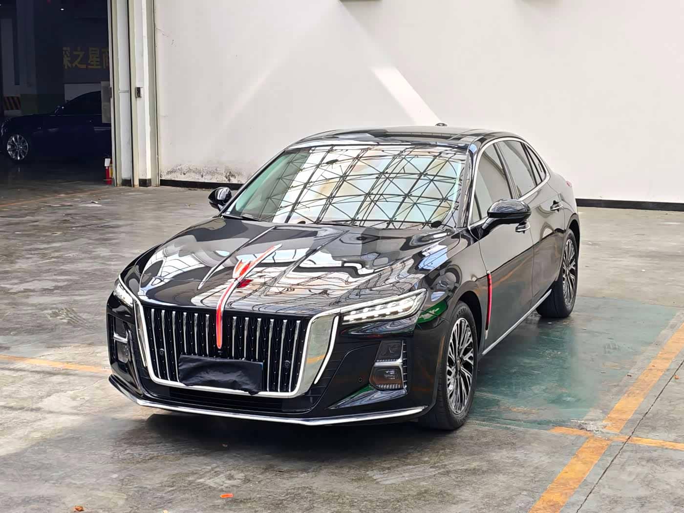 Hongqi H5