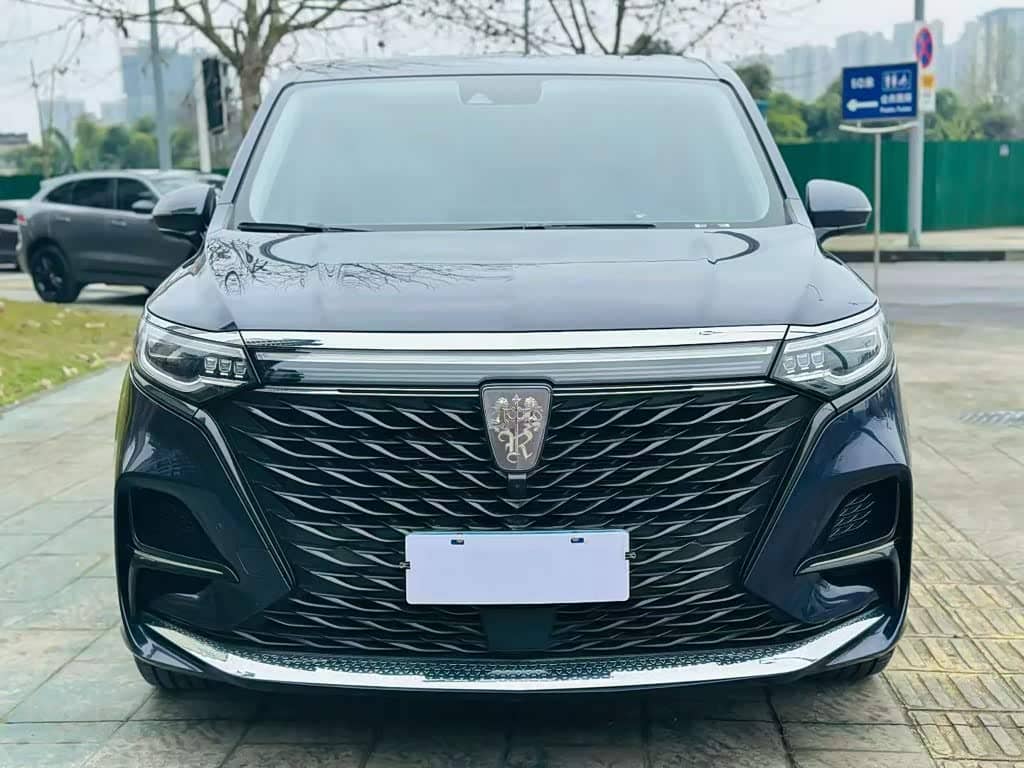 Roewe iMAX8