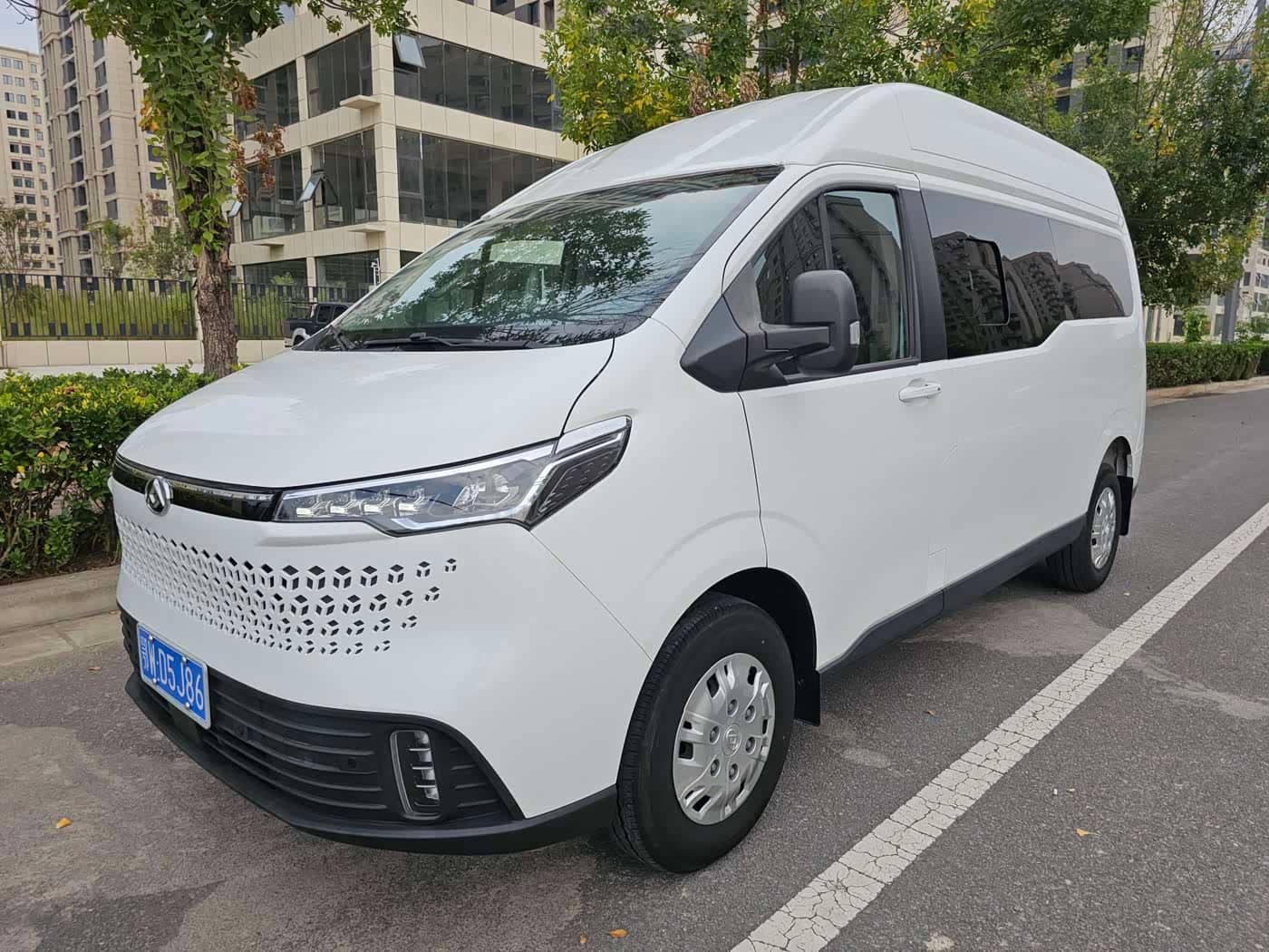 SAIC Maxus Xintu V70