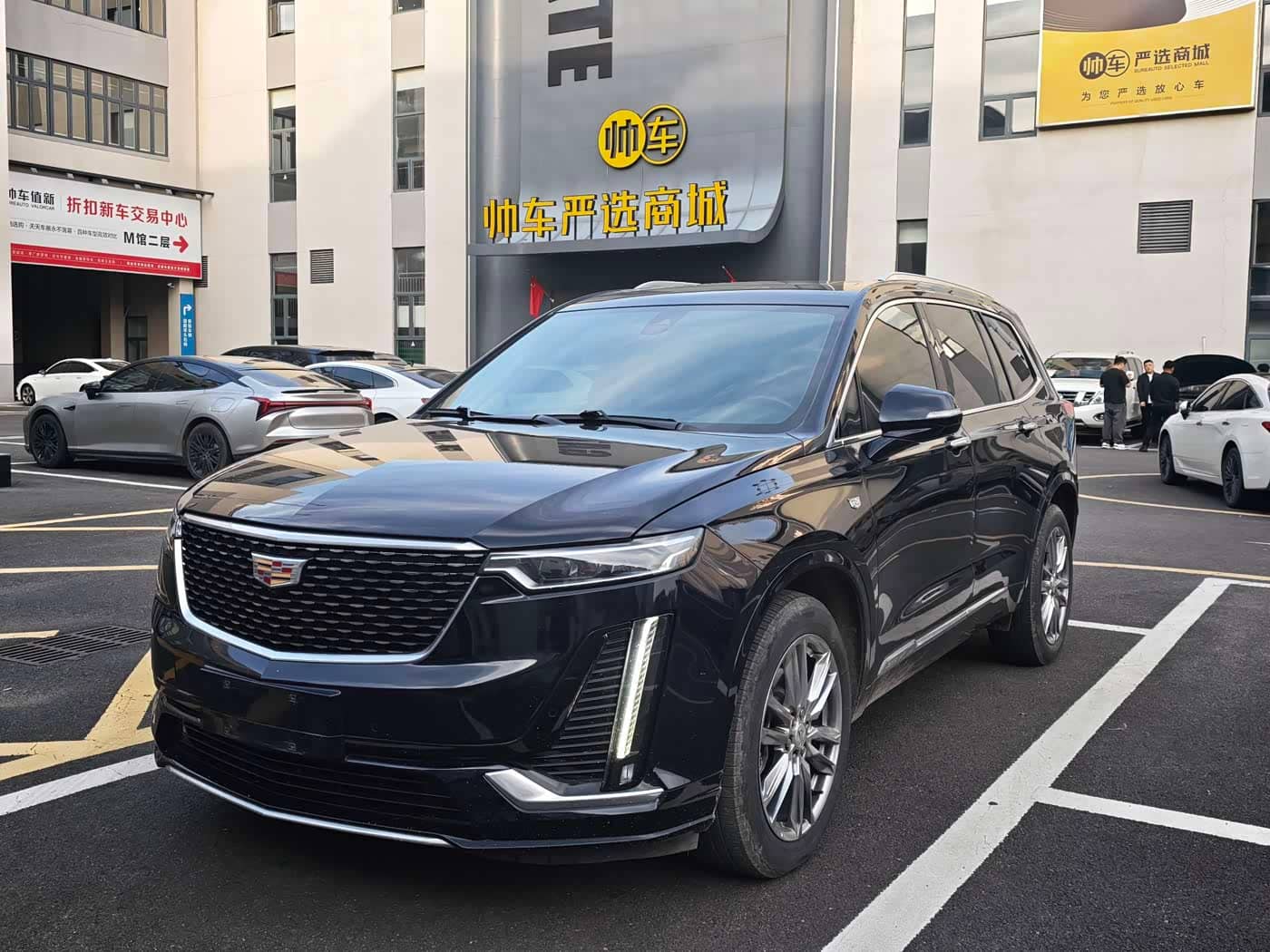 Cadillac XT6