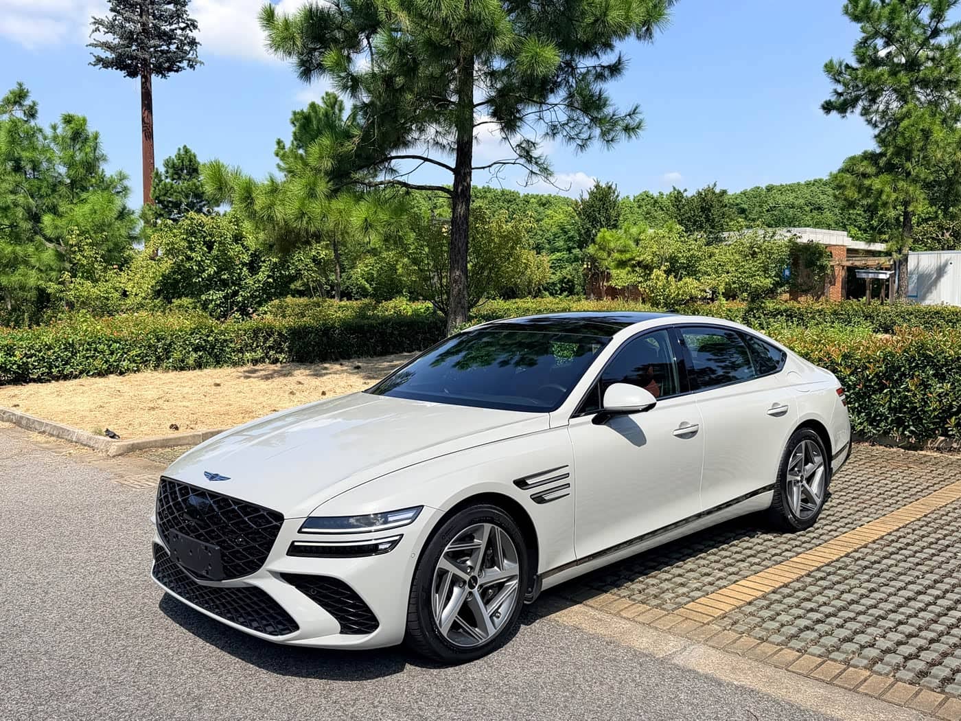 Genesis G80