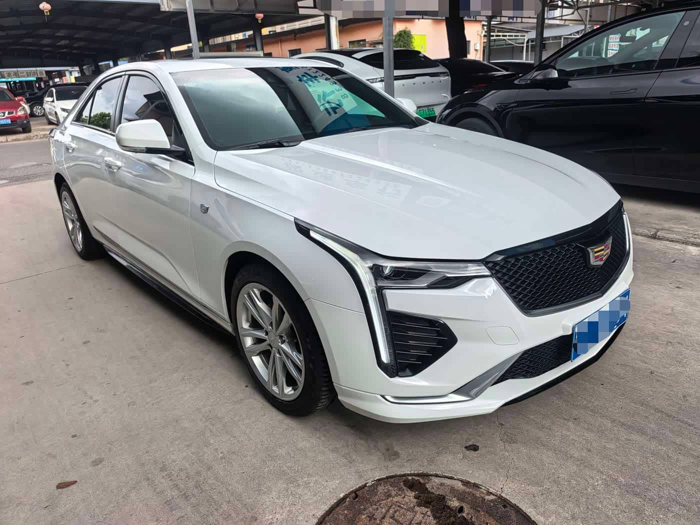 Cadillac CT4