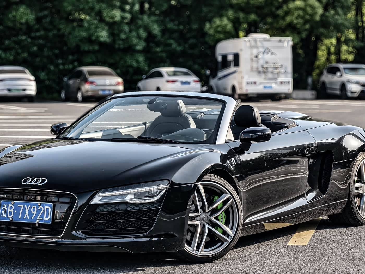 Audi R8