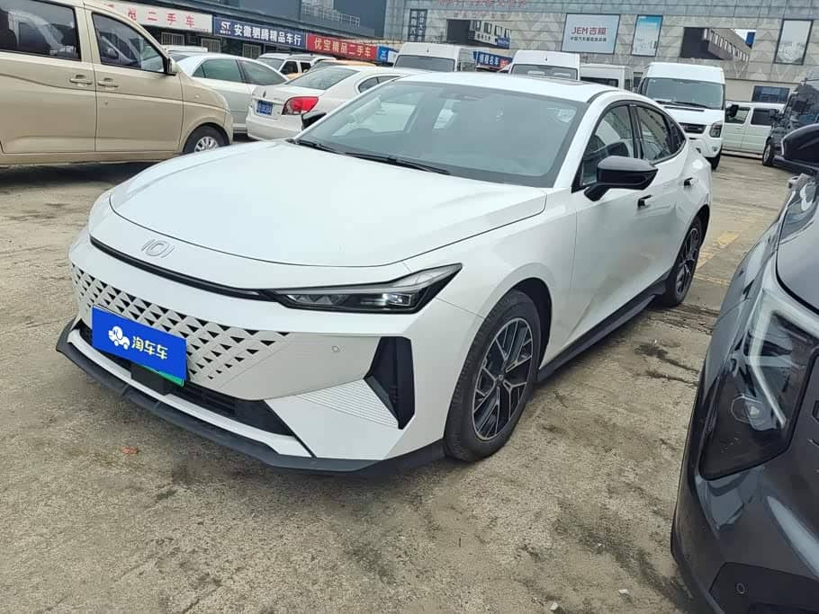 Changan UNI-V iDD
