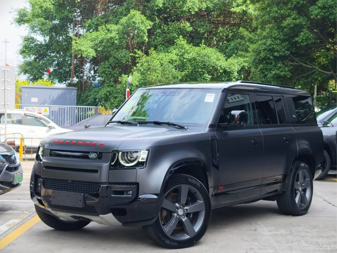 Land Rover Defender