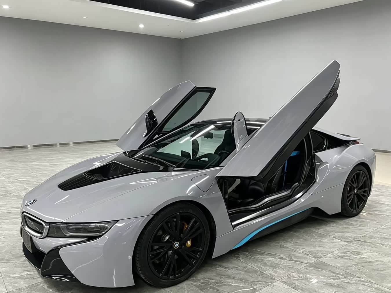 BMW i8