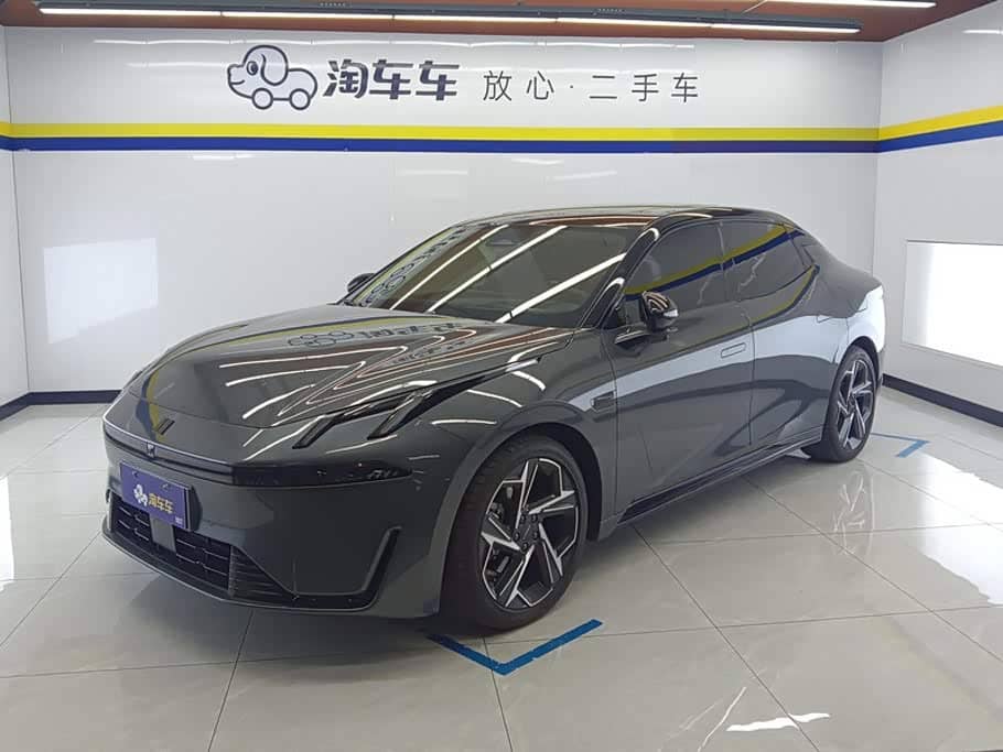 Lynk & Co 07 EM-P