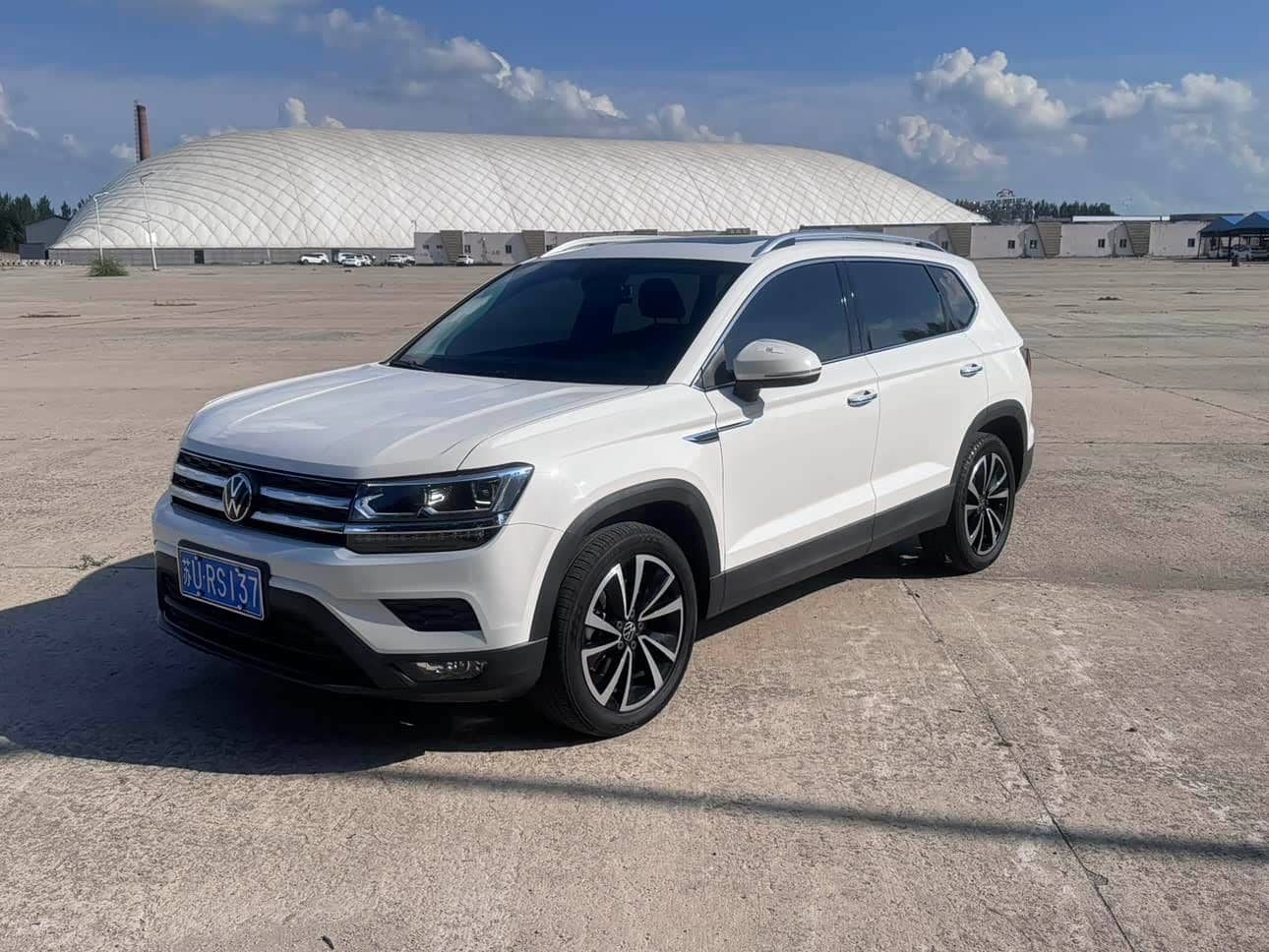 Volkswagen Tharu