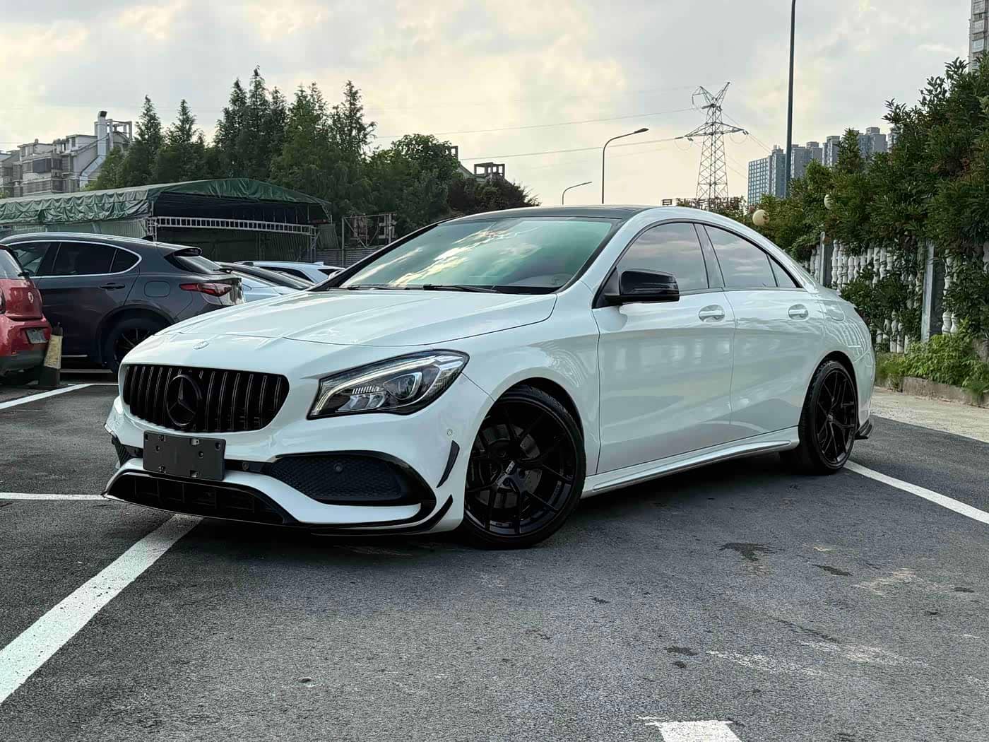 Mercedes-Benz CLA