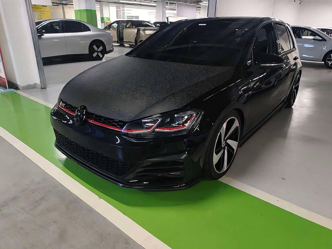 Volkswagen Golf GTI