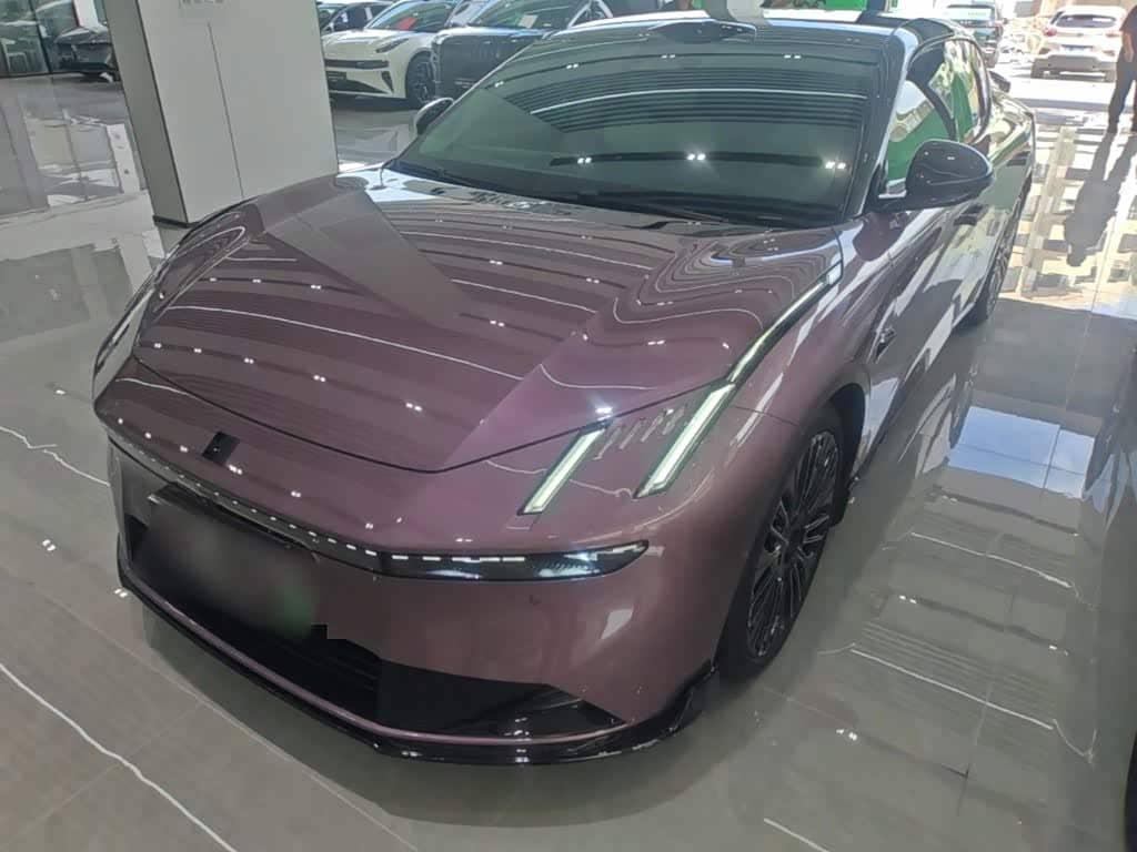 Lynk & Co 10 EM-P