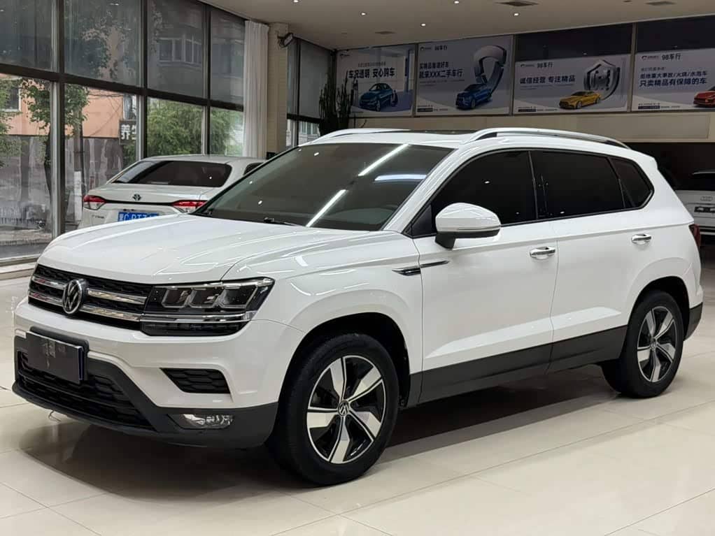 Volkswagen Tharu