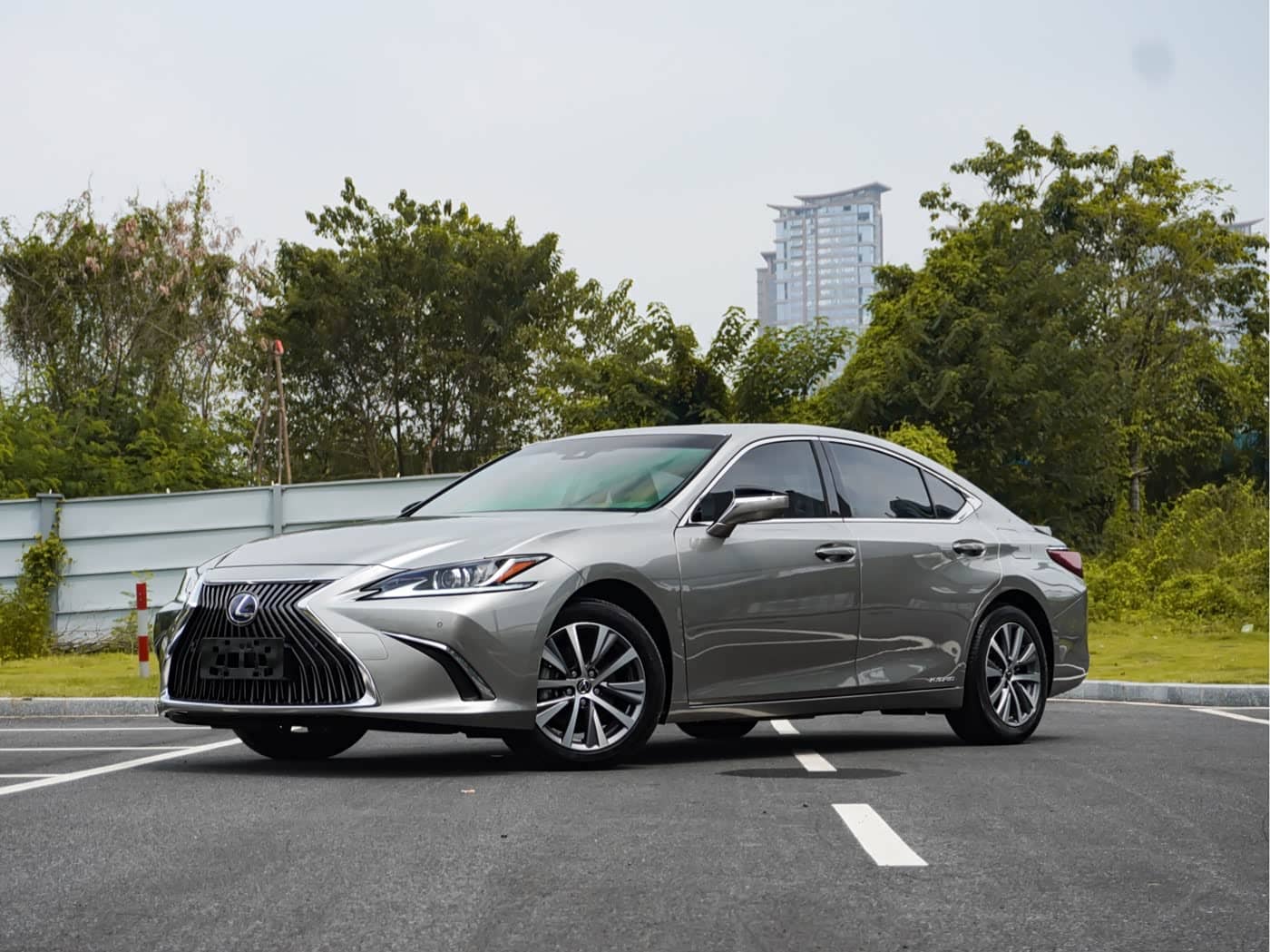 Lexus ES